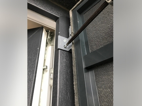 Menteşeli Magnet Sineklik Sistemleri